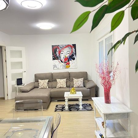 Habitaciones Frente Estacion De Tren Joaquin Sorolla Βαλένθια Εξωτερικό φωτογραφία