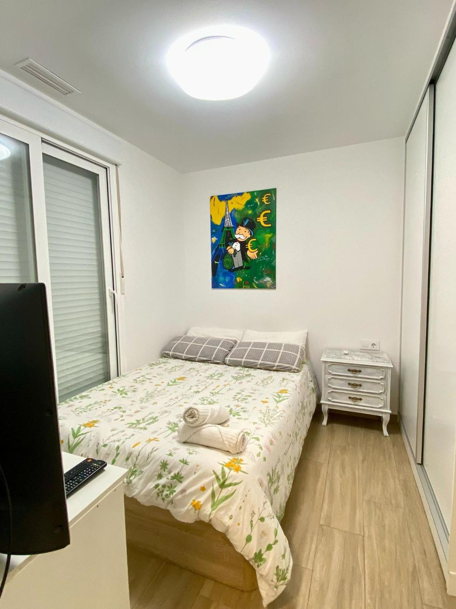 Habitaciones Frente Estacion De Tren Joaquin Sorolla Βαλένθια Εξωτερικό φωτογραφία